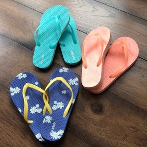 Girls flip flops (3 pair)